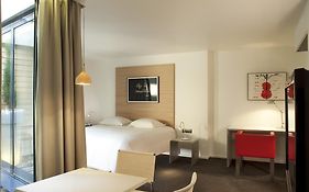 Hotel Le Pavillon 7 - Room service disponible Obernai Room photo