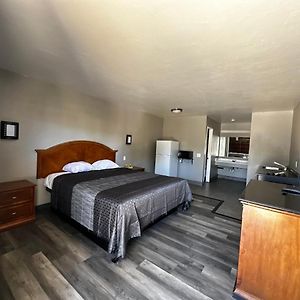 Sunpark Inn & Suites San Bernardino Exterior photo