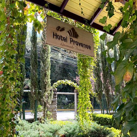 Petit Hotel Provence Gramado Esterno foto