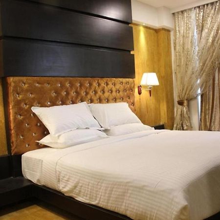 The Prabha International Hotel Gwalior Esterno foto