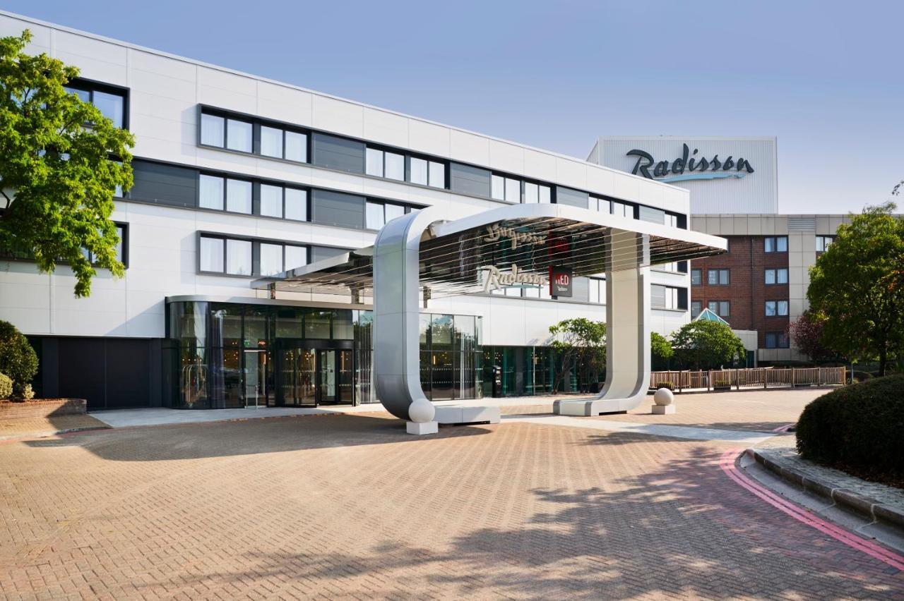Radisson Hotel And Conference Centre London Heathrow Hillingdon Esterno foto