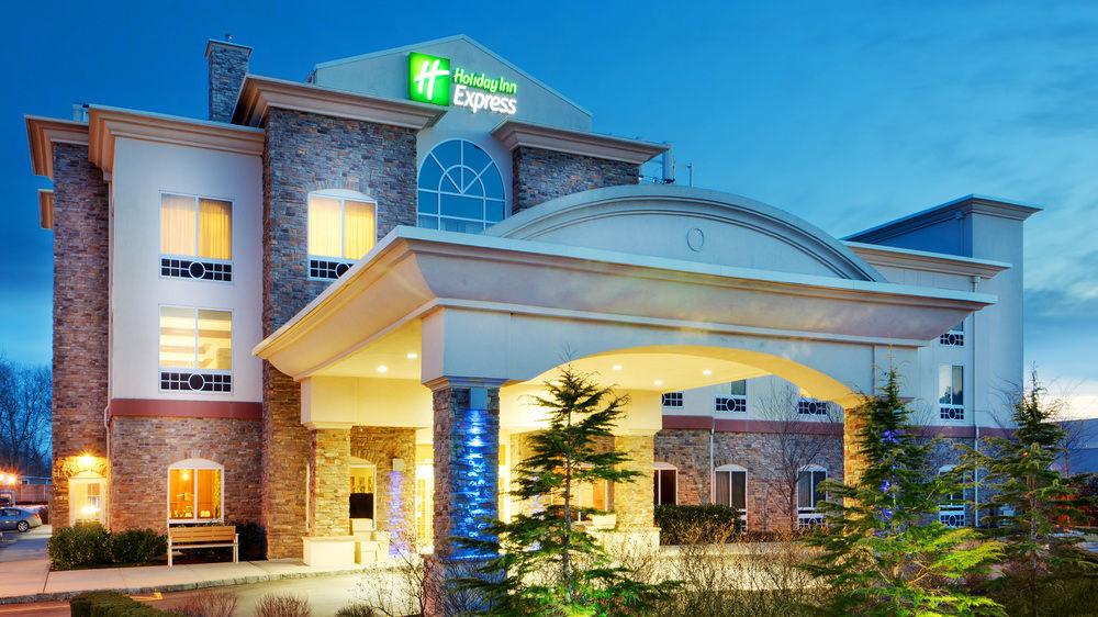 Holiday Inn Express Hotel & Suites East End, An Ihg Hotel Riverhead Esterno foto