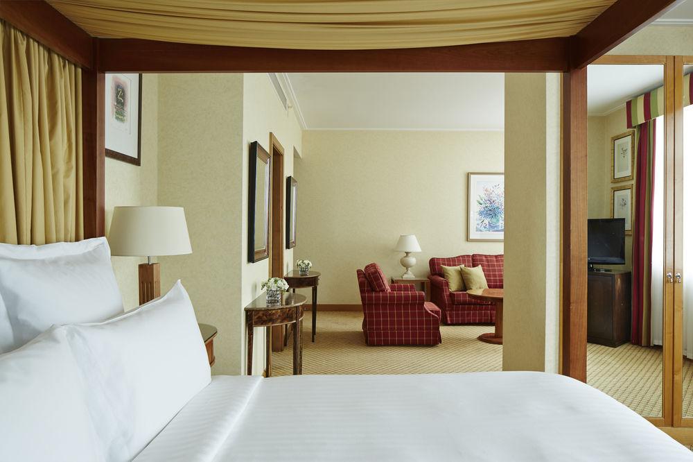 Delta Hotels By Marriott Bexleyheath Esterno foto