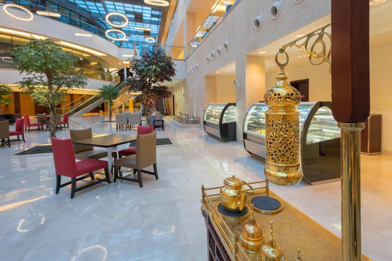 Crowne Plaza Riyadh - Rdc Hotel & Convention, An Ihg Hotel Esterno foto