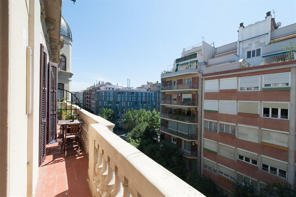 Sunny Flats Apart Hotel Barcellona Esterno foto
