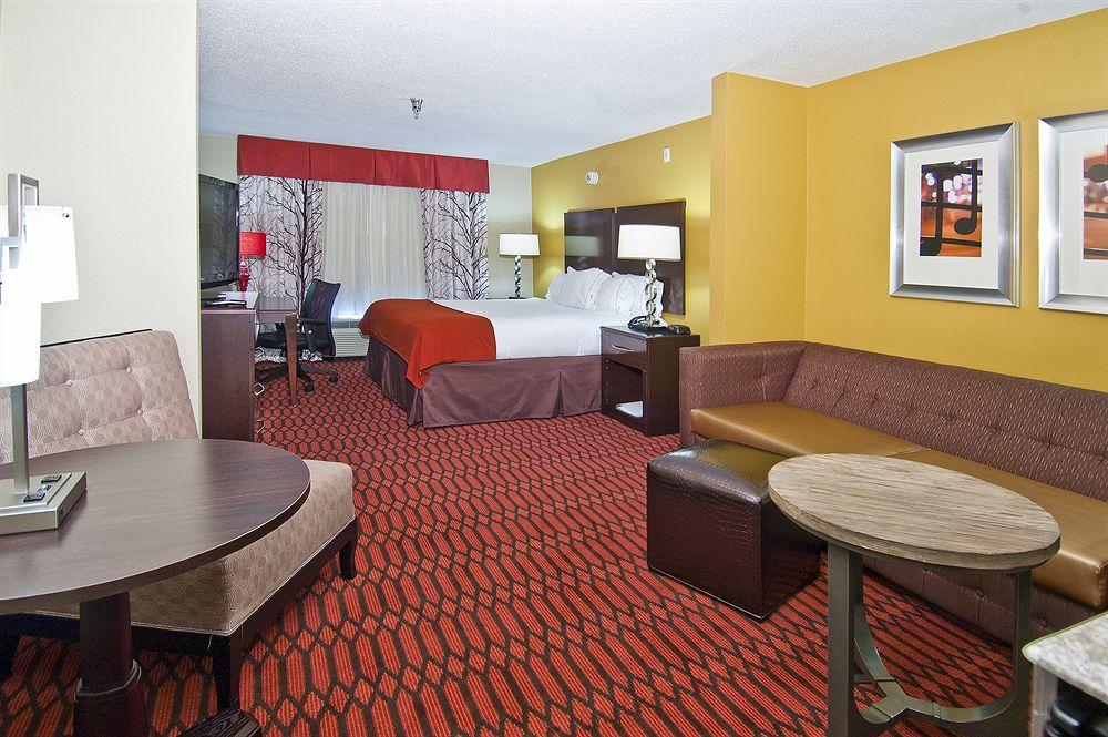 Holiday Inn Express Hotel & Suites Olive Branch, An Ihg Hotel Esterno foto
