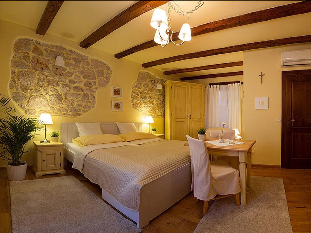 Rooms Villa Duketis Rovigno Camera foto