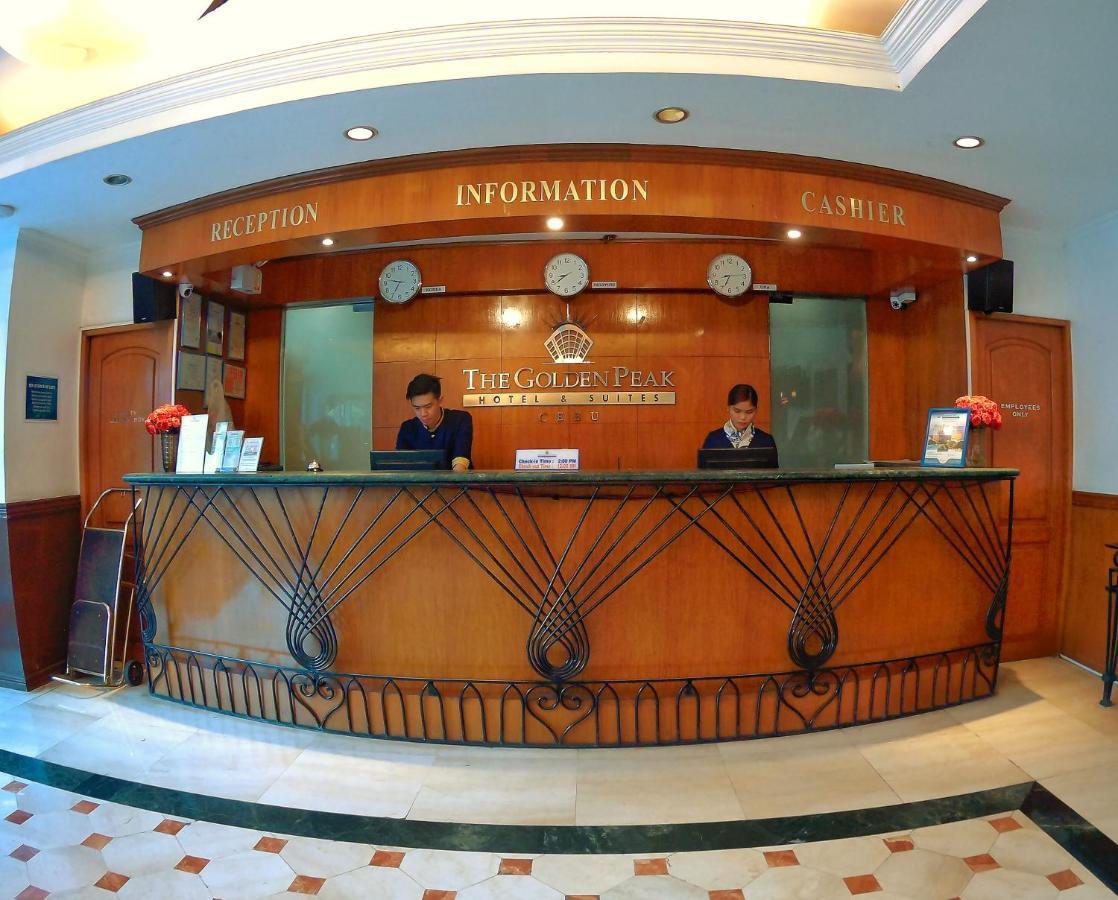 Golden Peak Hotel & Suites Powered By Cocotel Cebu Esterno foto
