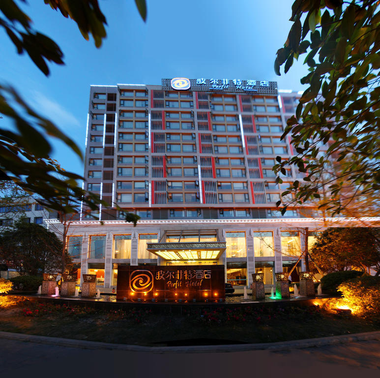 Perfit Hotel Chengdu Esterno foto