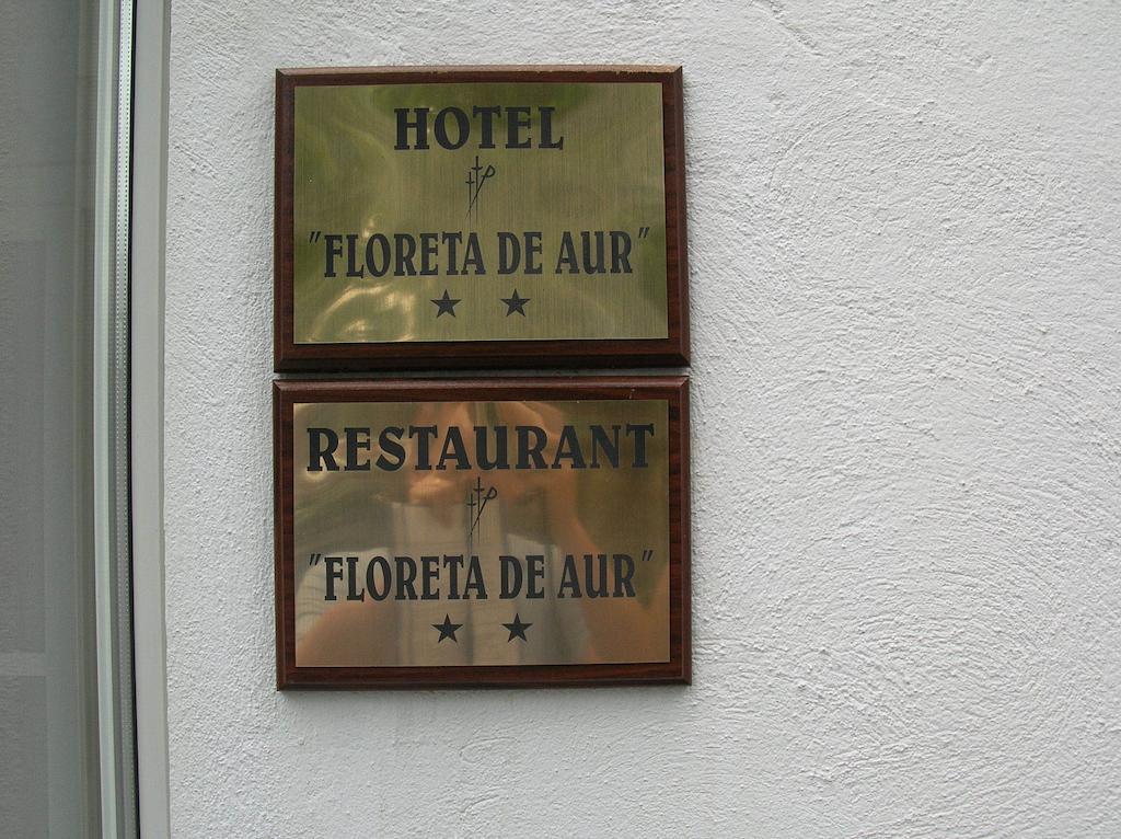 Federatia Romana De Scrima - Hotel Floreta De Aur Bucarest Esterno foto