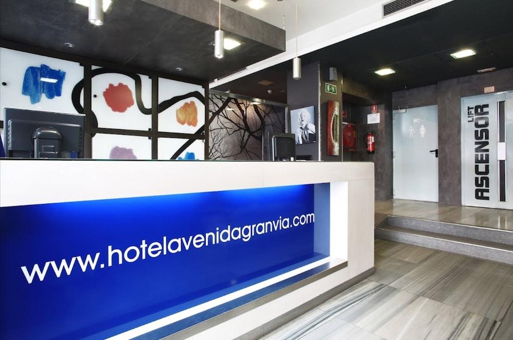 Hotel Avenida Gran Via Madrid Esterno foto