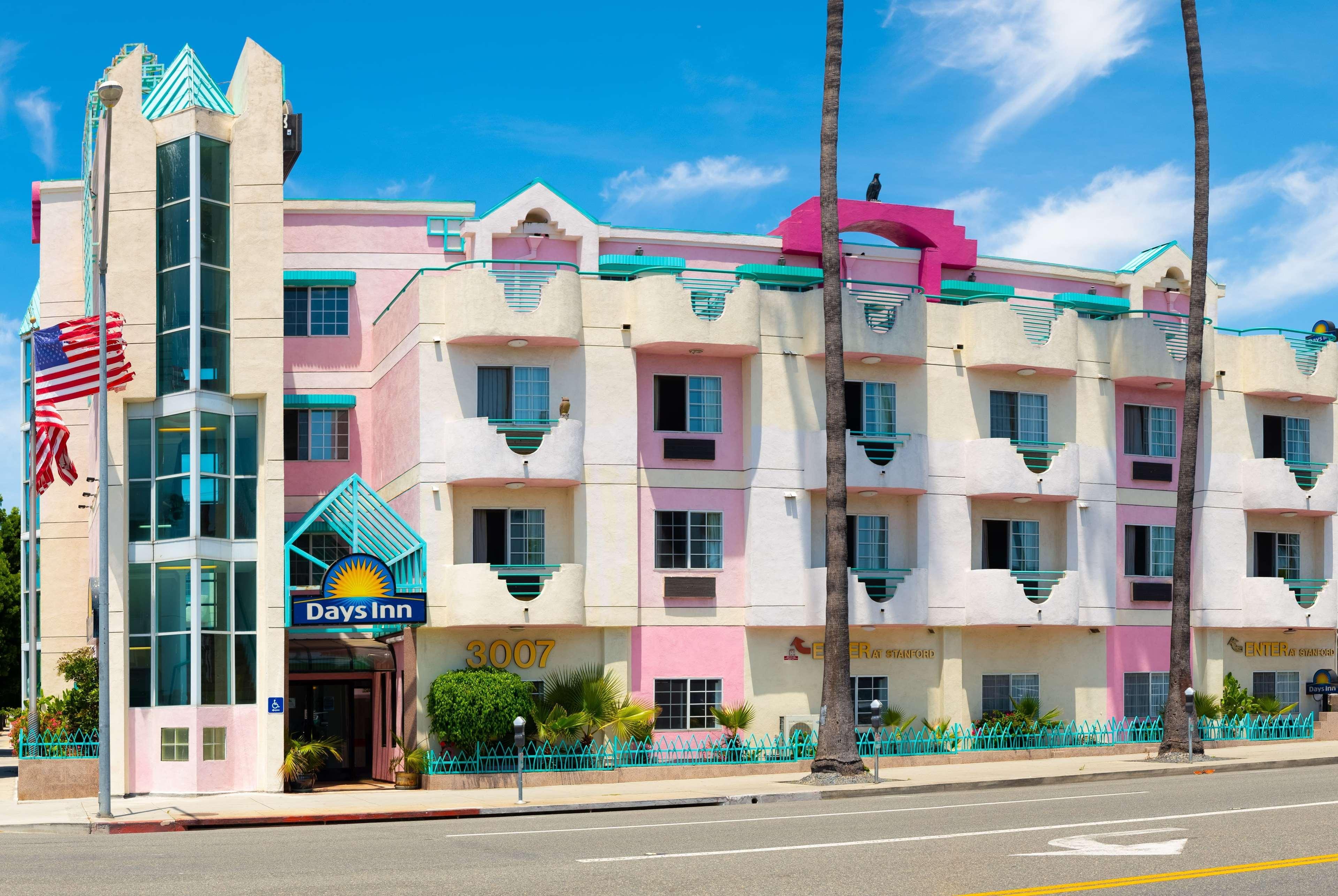 Days Inn By Wyndham Santa Monica Los Angeles Esterno foto