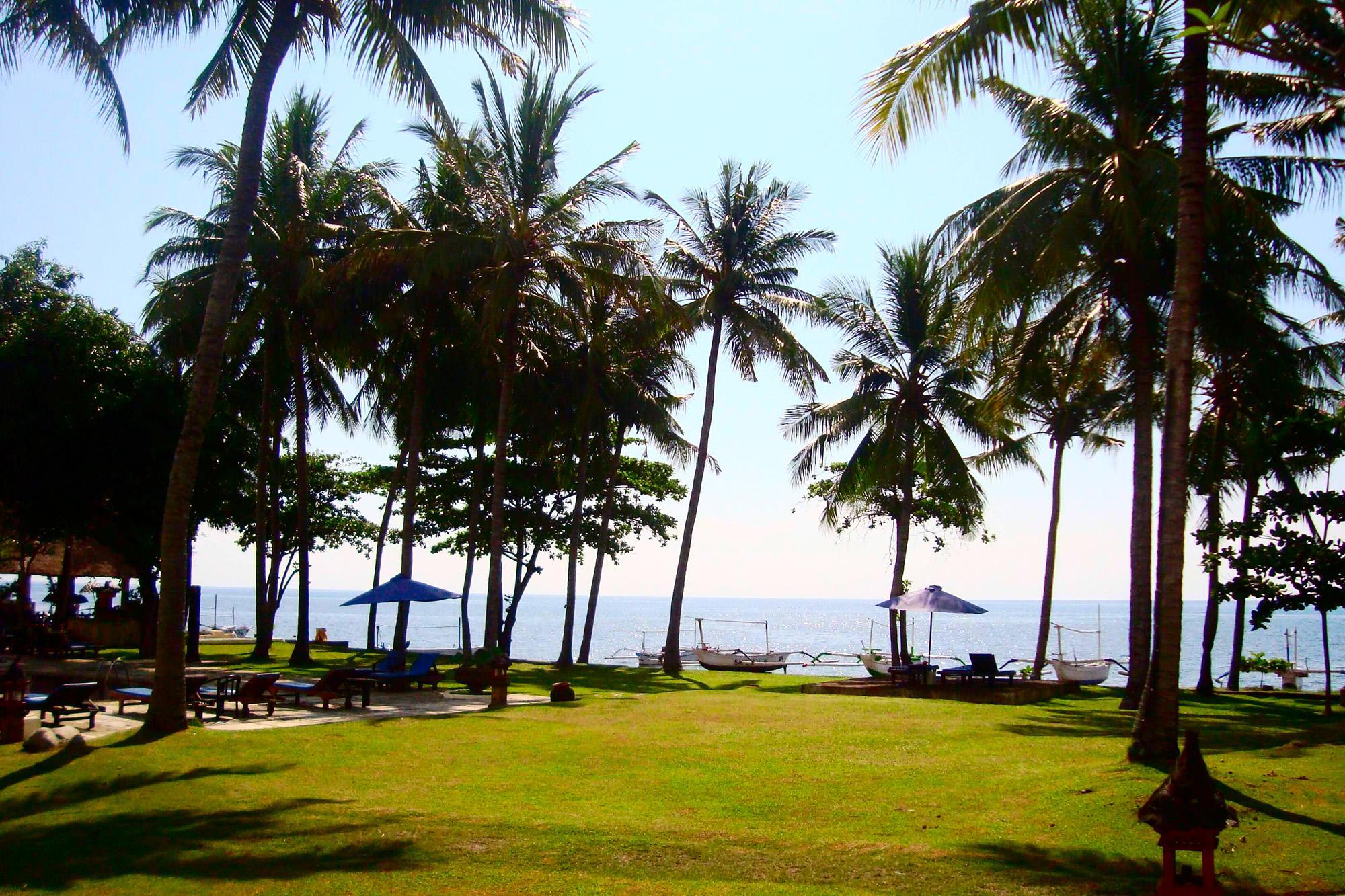 New Sunari Lovina Beach Resort Esterno foto