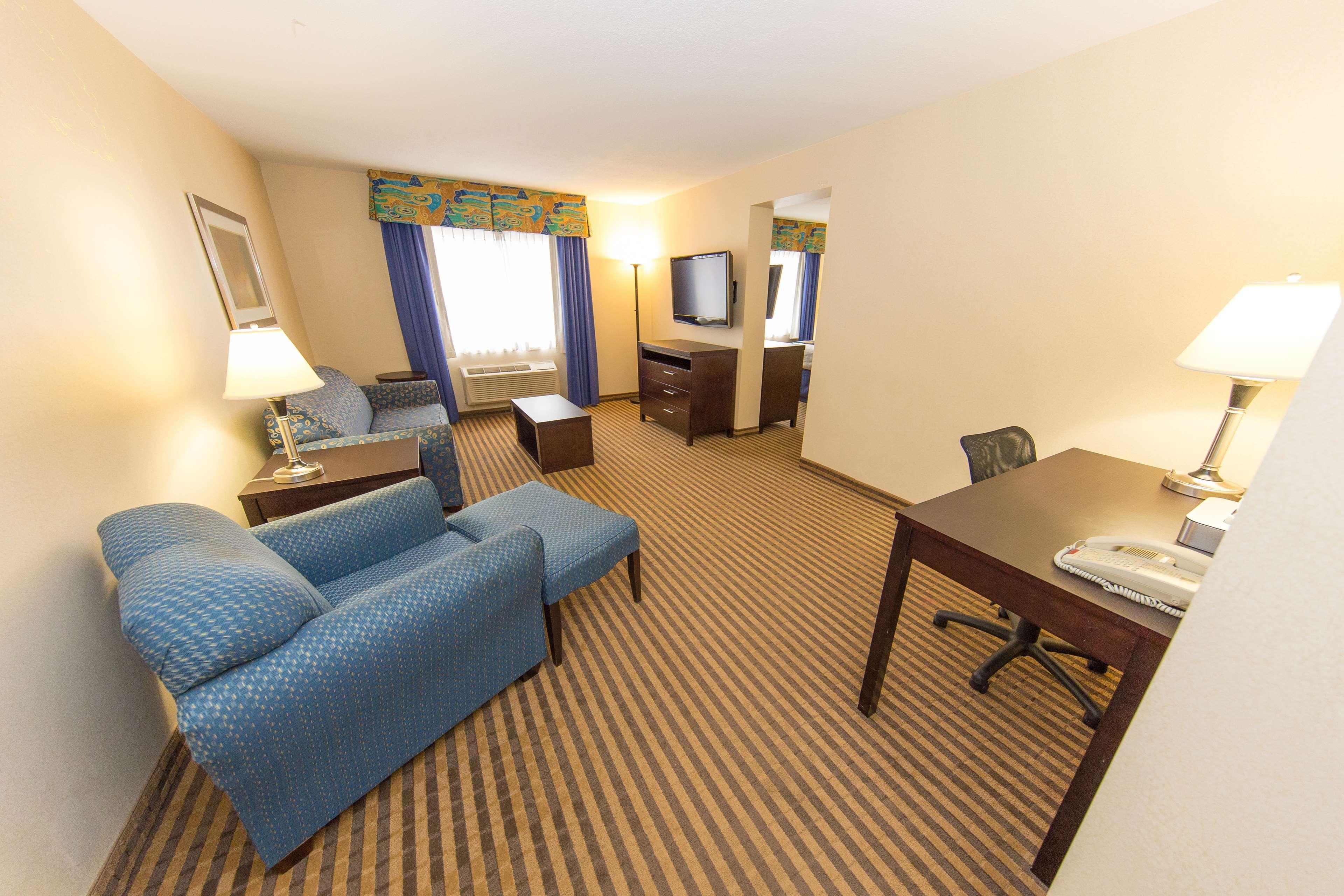 Best Western Plus Portage Hotel And Suites Esterno foto