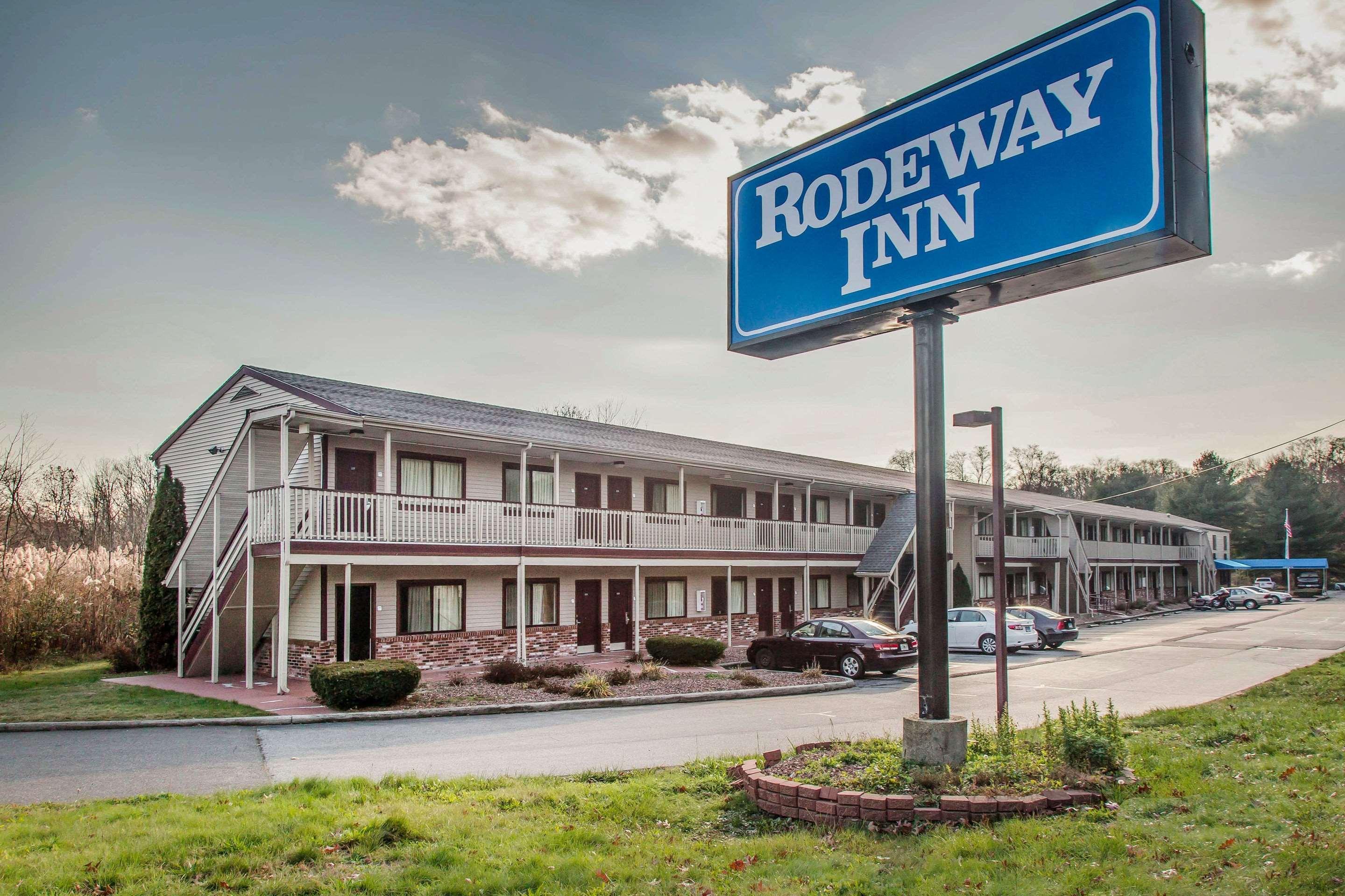 Rodeway Inn Groton Esterno foto