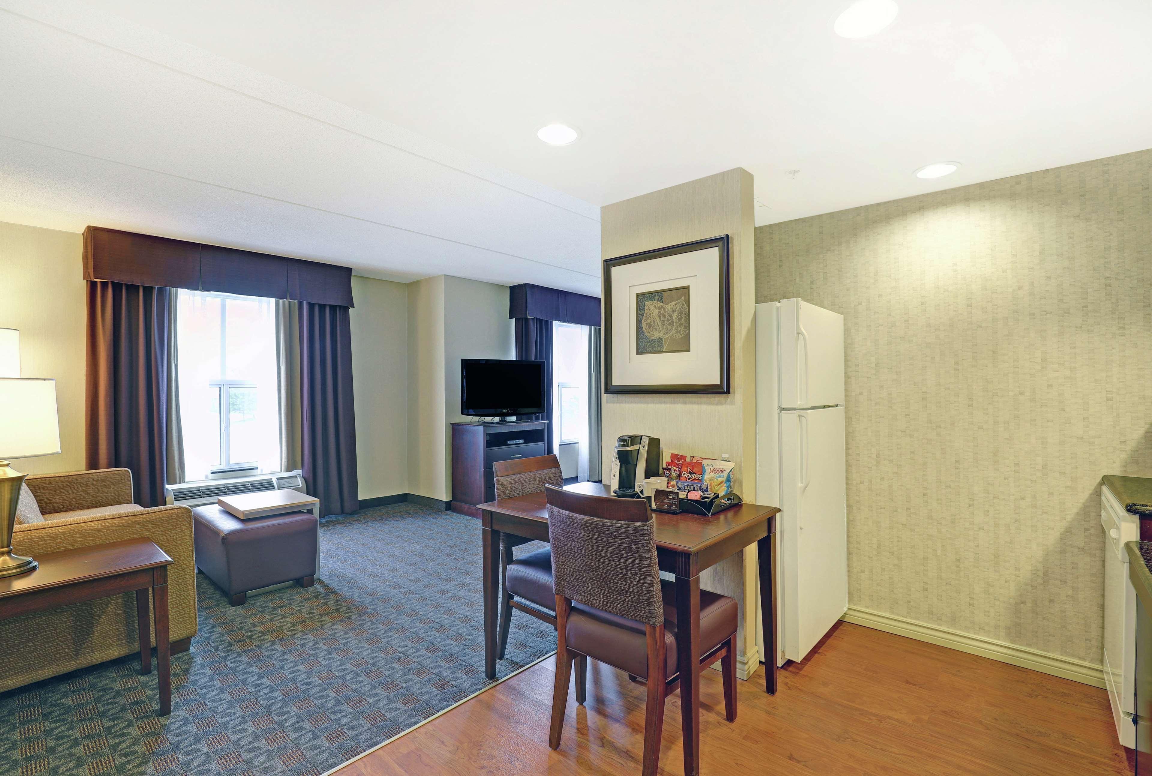 Homewood Suites By Hilton Cambridge-Waterloo, Ontario Esterno foto