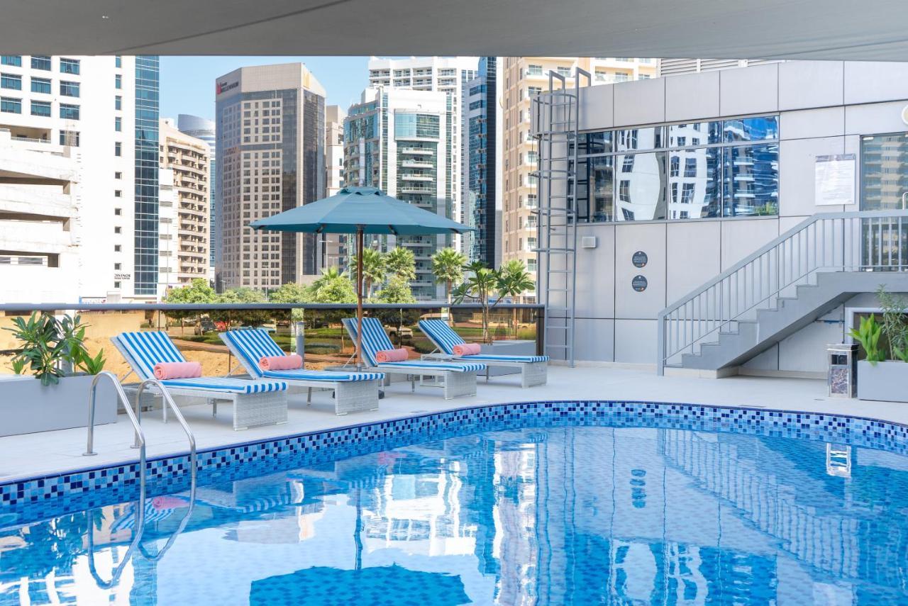 Grand Heights Hotel Apartments Dubai Esterno foto
