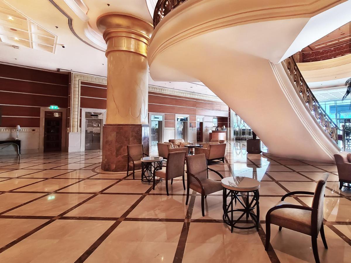 Corniche Hotel Sharjah Esterno foto