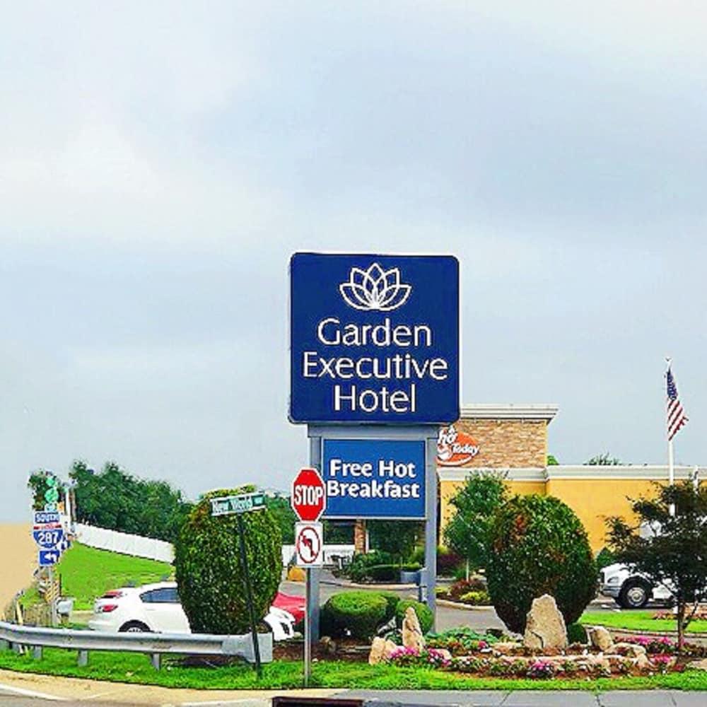 Garden Executive Hotel South Plainfield Esterno foto