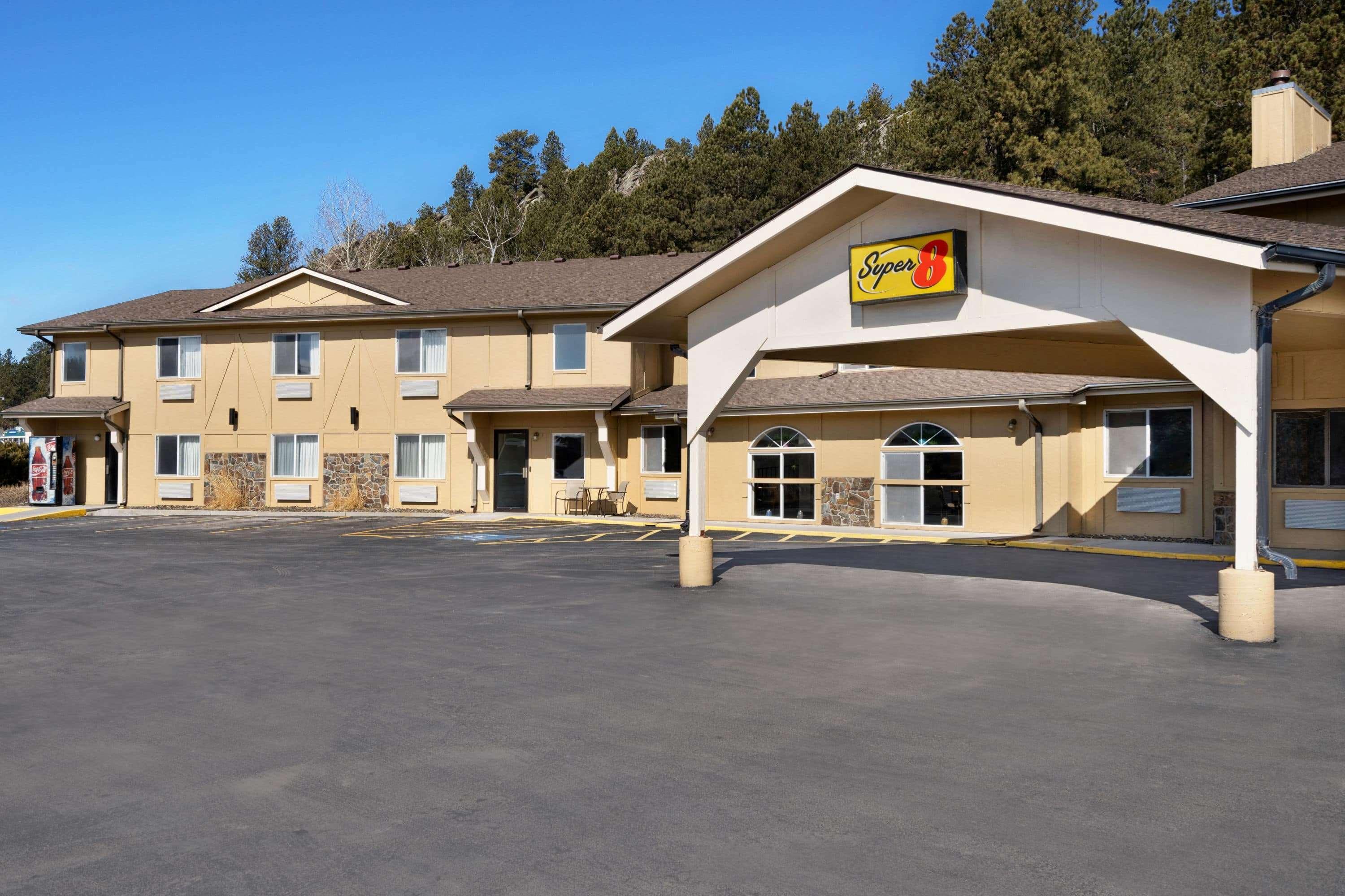 Super 8 By Wyndham Custer/Crazy Horse Area Hotel Esterno foto