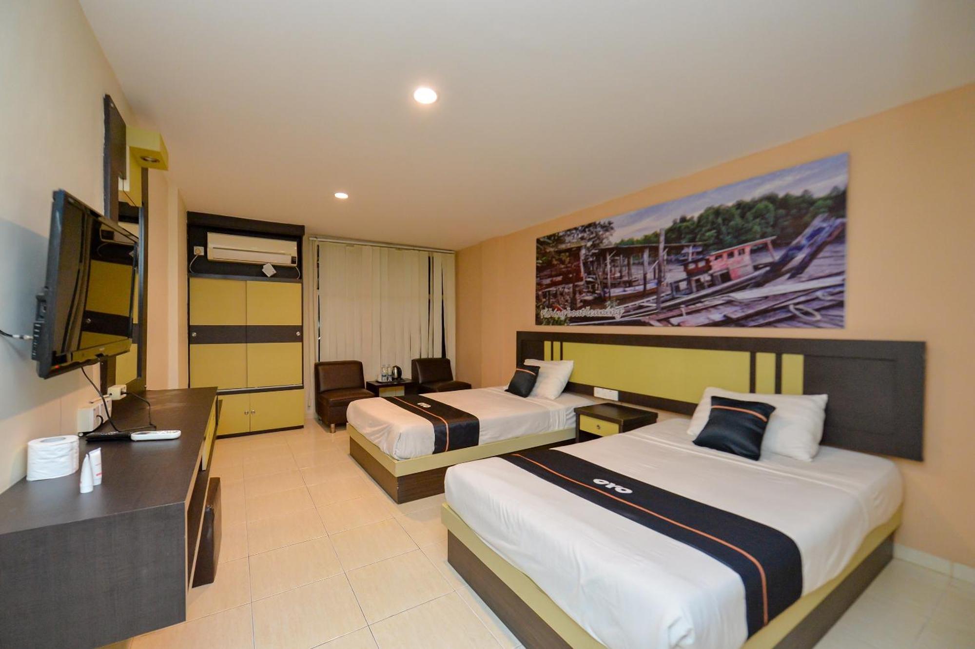 Oyo 2487 Sampurna Jaya Hotel Tanjung Pinang Esterno foto