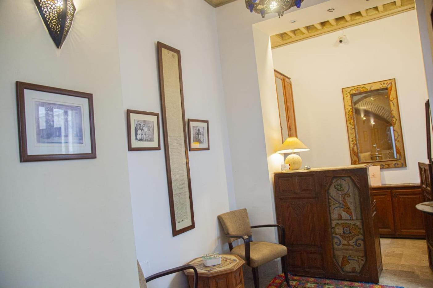 Dar el médina Hotel Tunisi Esterno foto