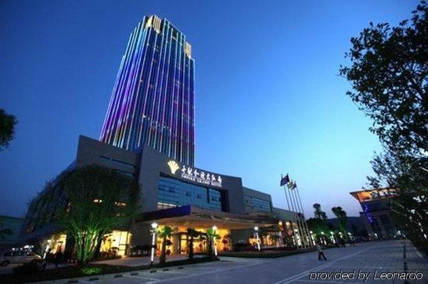 Dongding Hotel Shanghai Esterno foto