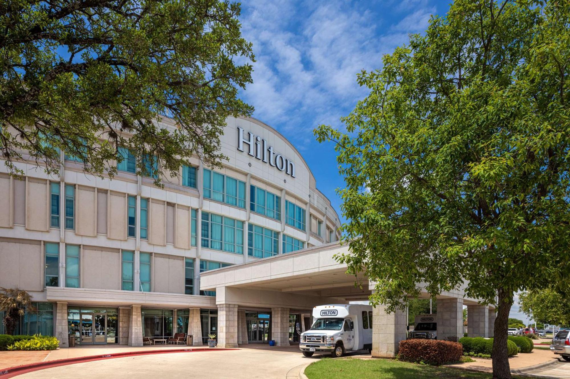 Hilton Austin Airport Hotel Esterno foto