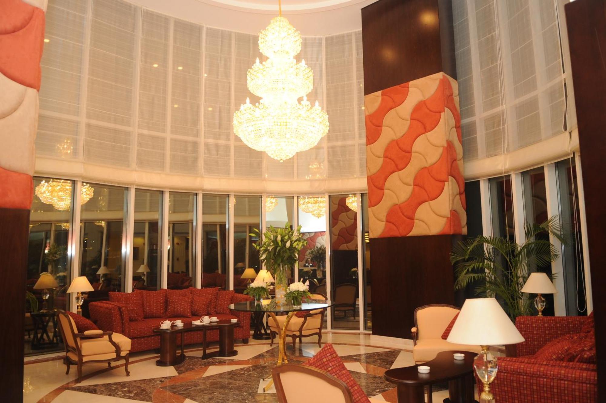 Kingsgate Hotel Doha By Millennium Hotels Esterno foto