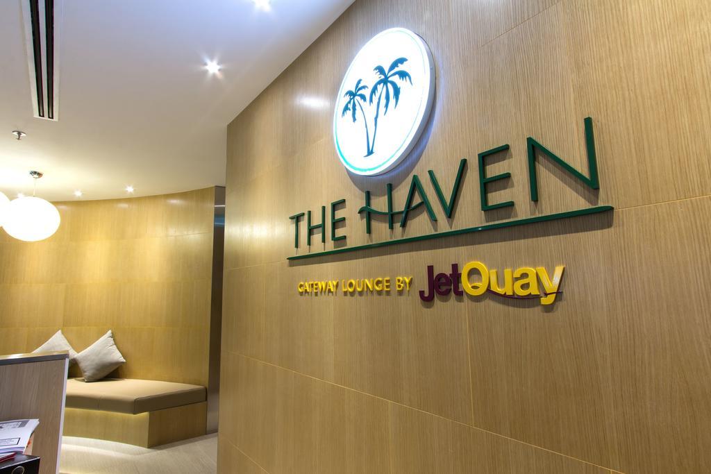 The Haven By Jetquay - Located In Public Arrival Hall Of Changi Airport Singapore Esterno foto