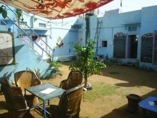 Chacha'S Garden Hotel Pushkar Esterno foto