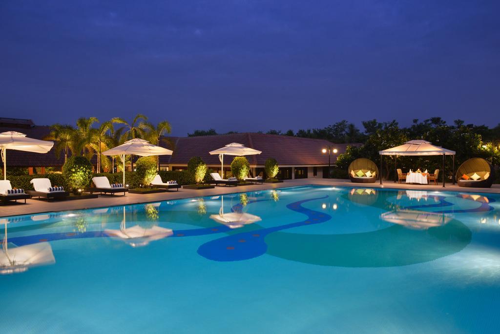 Madhubhan Resort & Spa Ānand Esterno foto