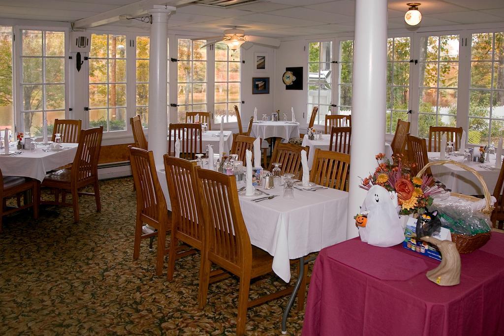 Inn At Starlight Lake & Restaurant Esterno foto
