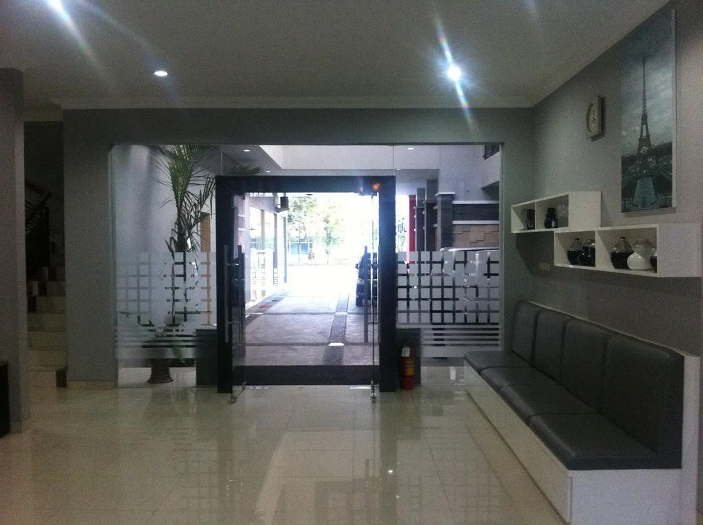 Rosalia Indah Hotel Yogyakarta Esterno foto