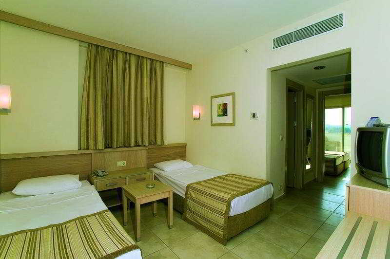 Sural Resort Hotel Side Esterno foto