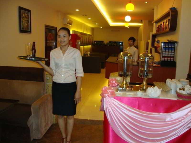Macau Phnom Penh Hotel Esterno foto