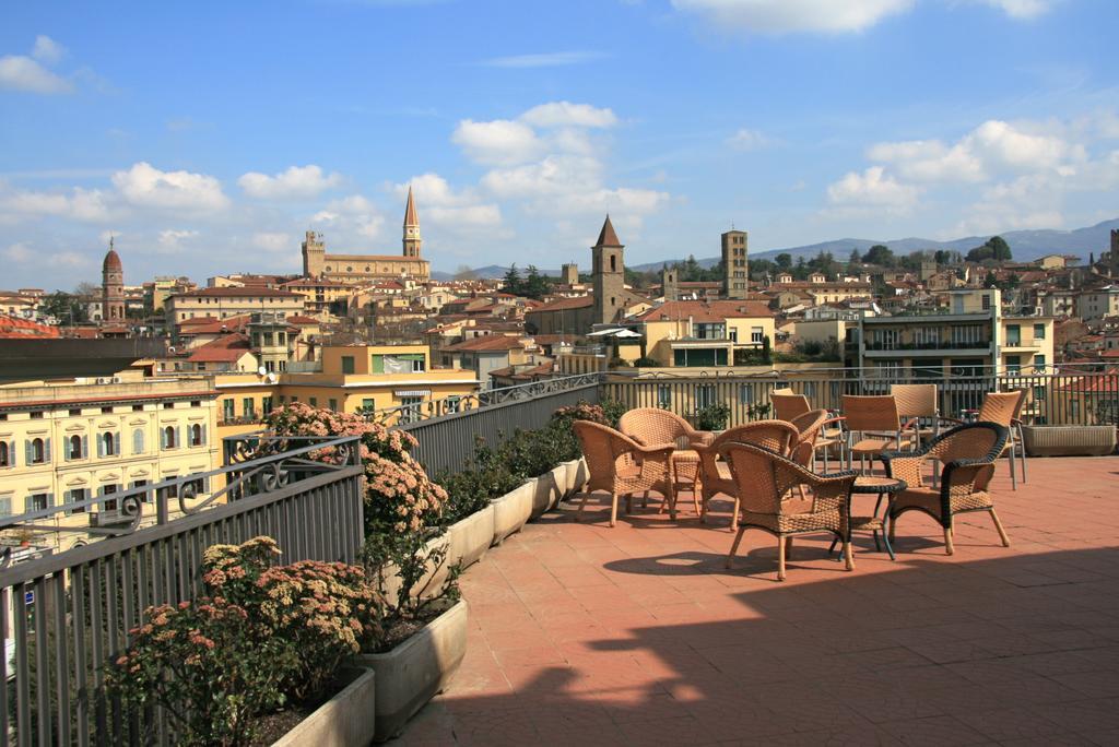 Hotel Continentale Arezzo Esterno foto