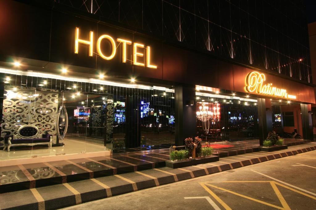 Artz Hotel Johor Bahru Esterno foto
