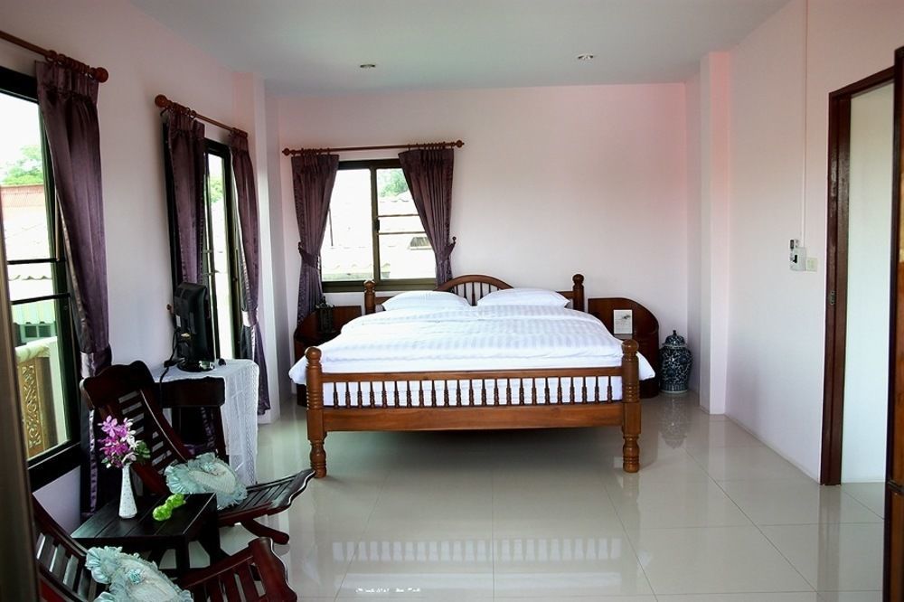 Loy Manee House Bed and Breakfast Phra Nakhon Si Ayutthaya Esterno foto