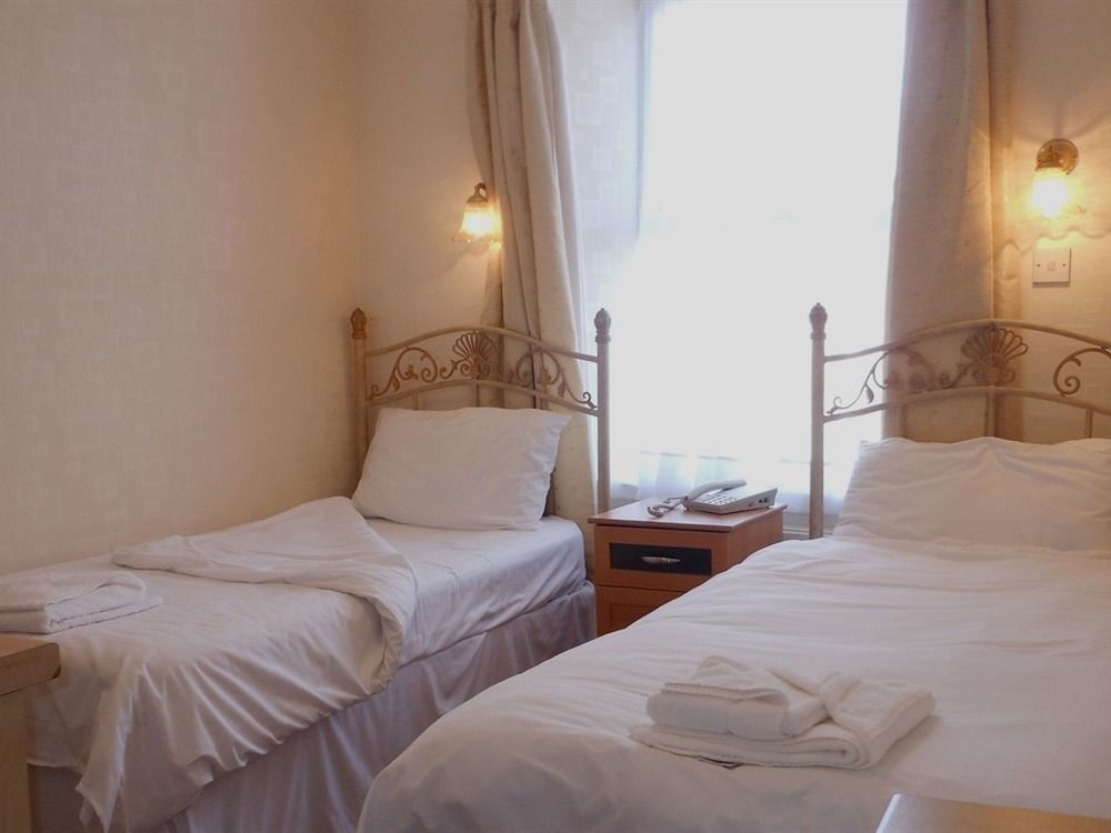 The Kynance House On Plymouth Hoe ,26 Ensuite Rooms Esterno foto