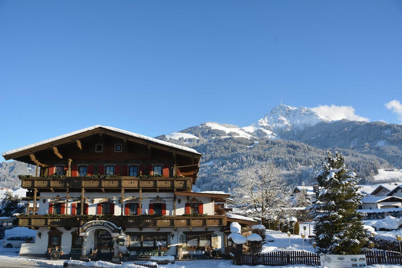 Kaiserhotel Neuwirt Oberndorf in Tirol Esterno foto