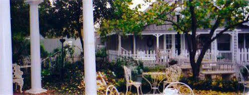 The Inn At Revel Manor Graham Esterno foto