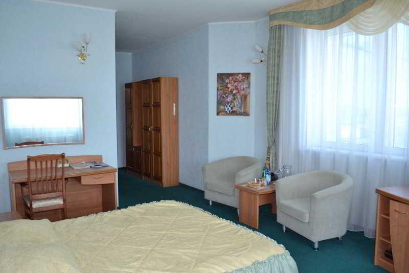Hotel Siberia IEBC Krasnoyarsk Esterno foto