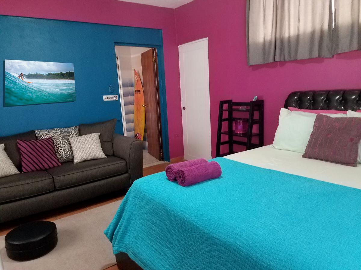 Wssm Surf House Bed and Breakfast Aguadilla Esterno foto