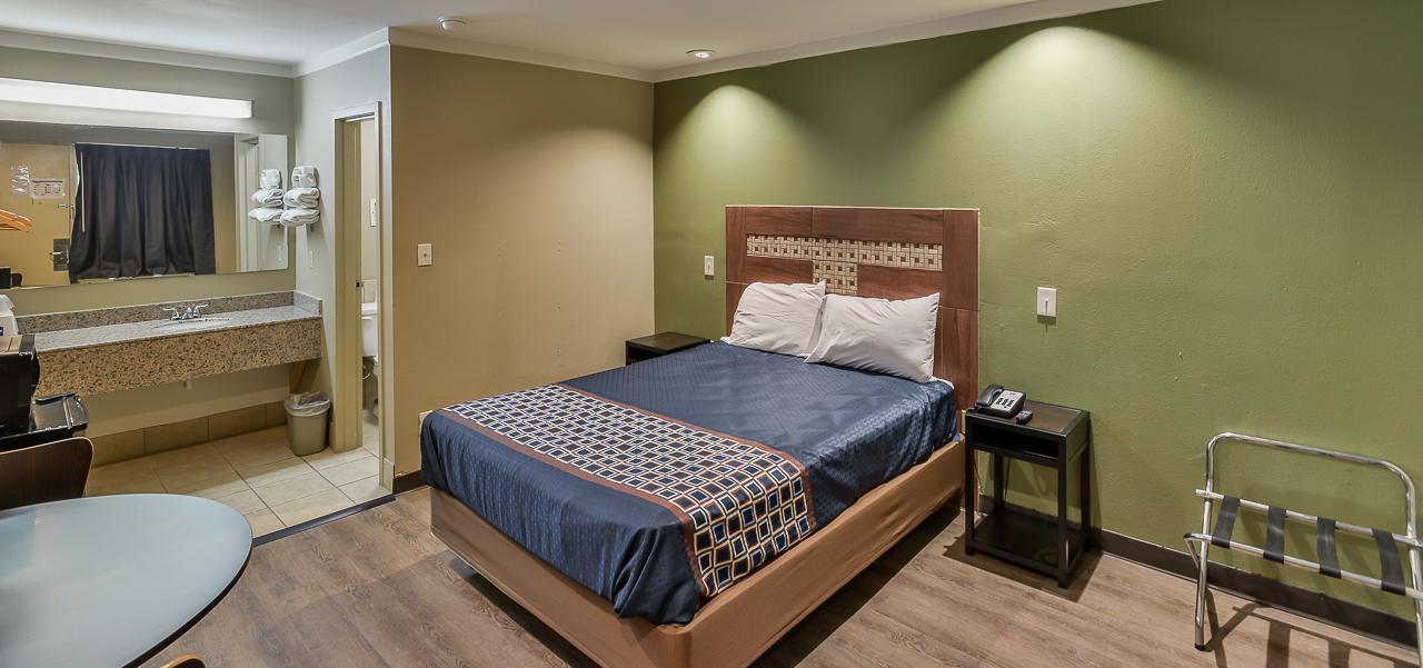 Budgetel Inn And Suites Raleigh Esterno foto