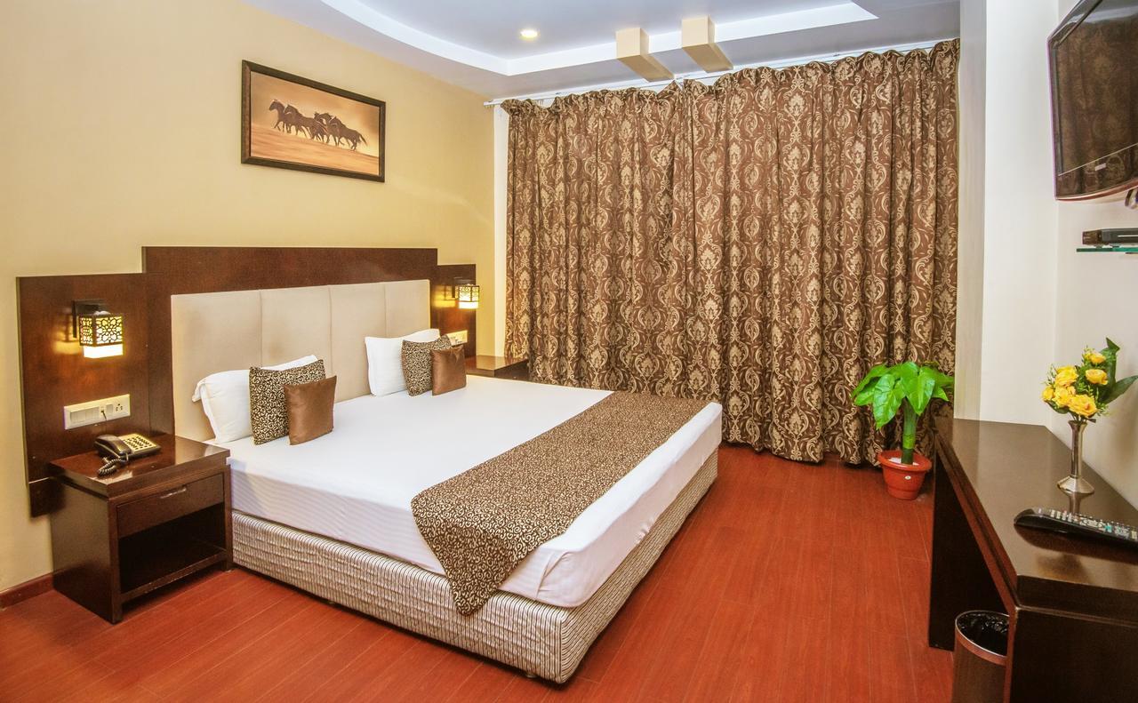 Gold Leaf Hotel Udaipur Esterno foto