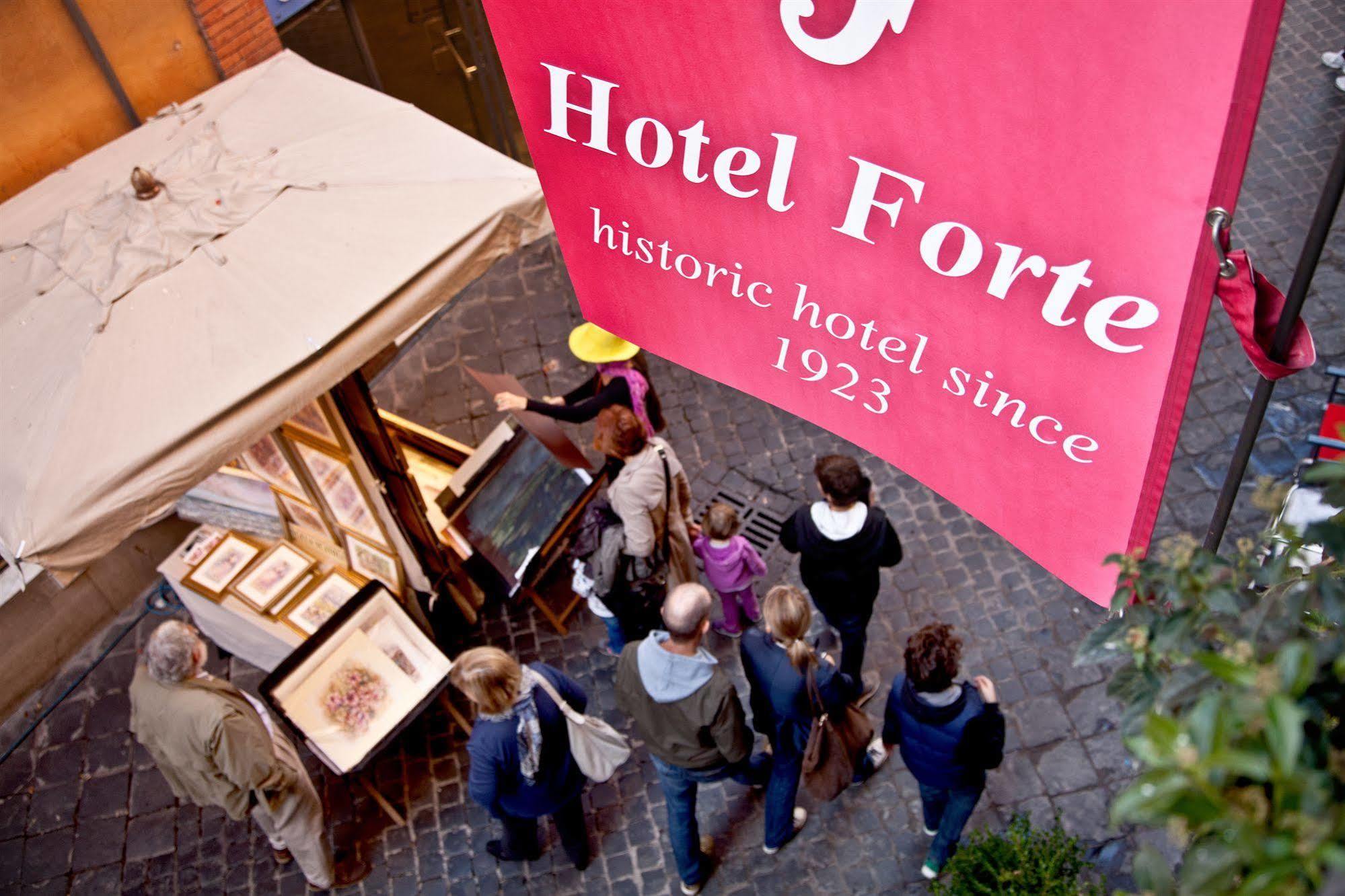 Hotel Forte Roma Esterno foto