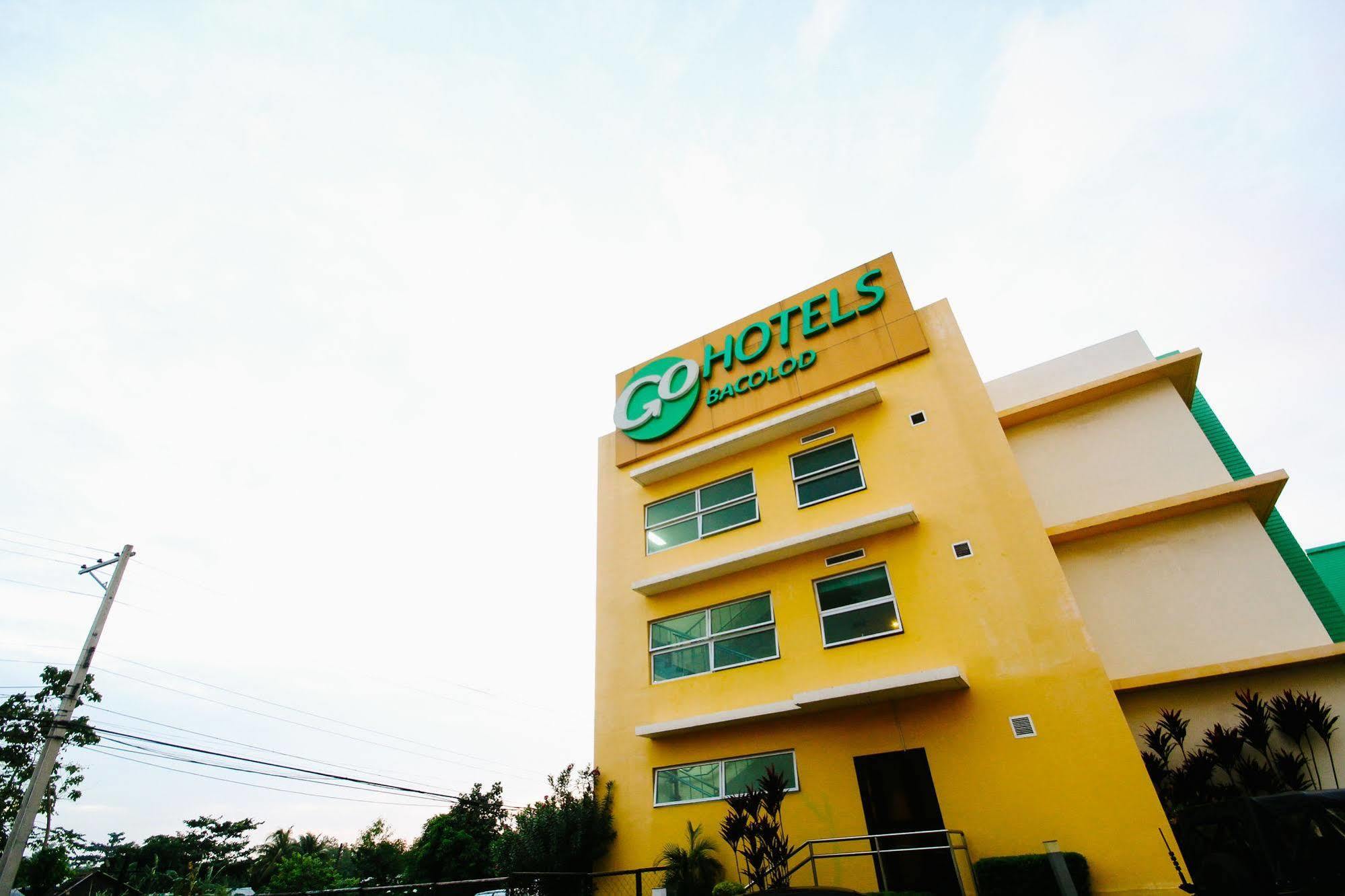 Go Hotels Bacolod Esterno foto