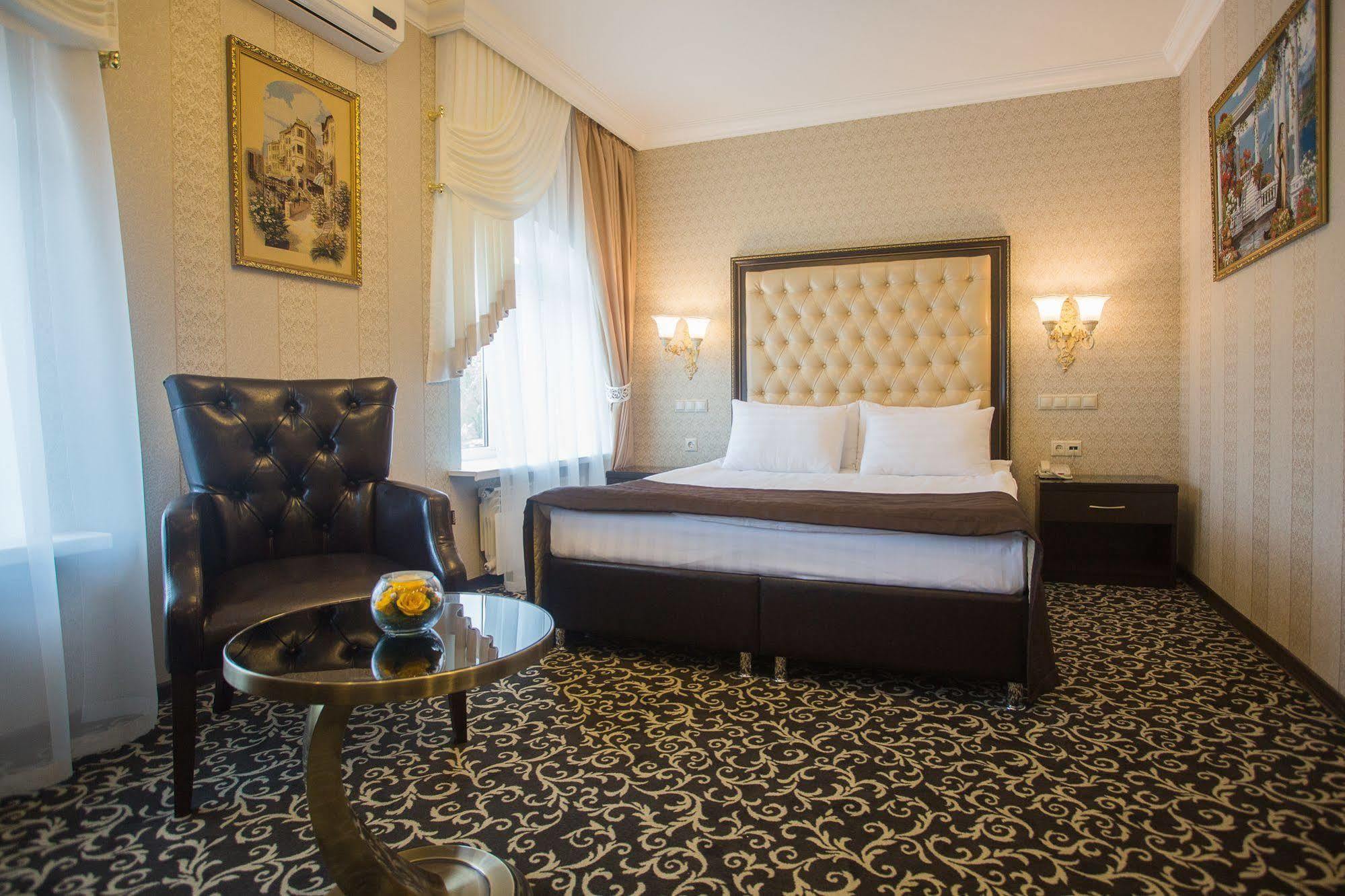 Bellagio Hotel Rostov-on-Don Esterno foto