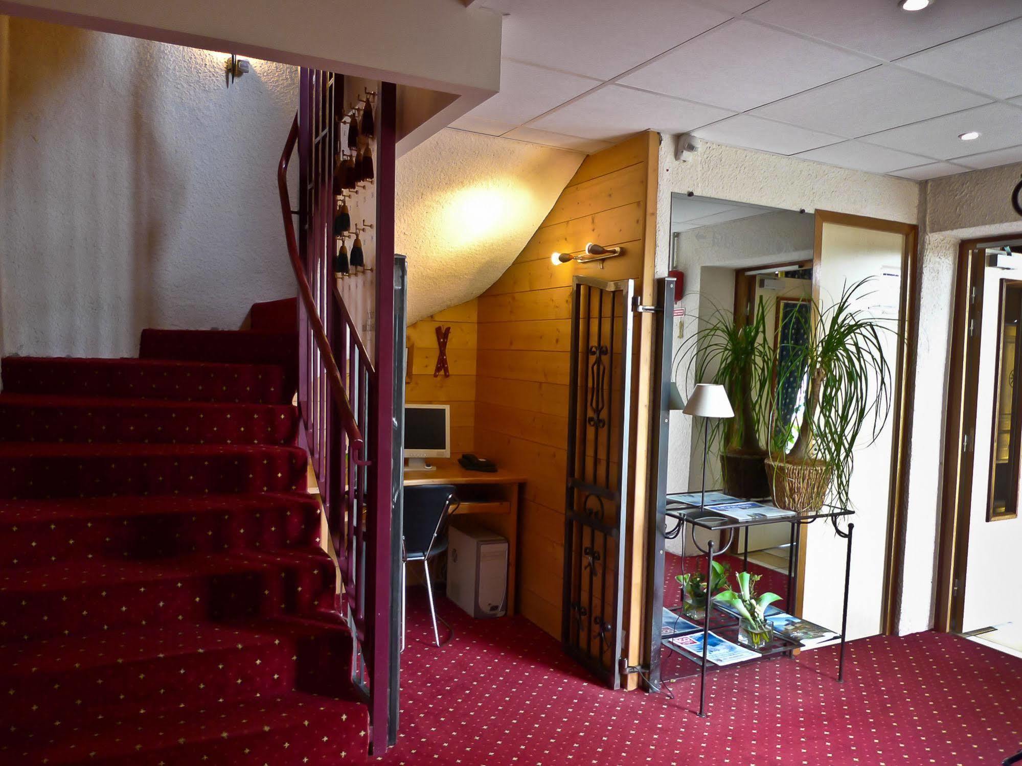 Hotel Des Marquisats Annecy Esterno foto